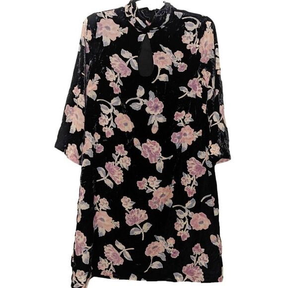 Women's Nanette Lepore Sz 8 Moody Romance Black and Pink Floral Velvet Dress - Picture 2 of 16